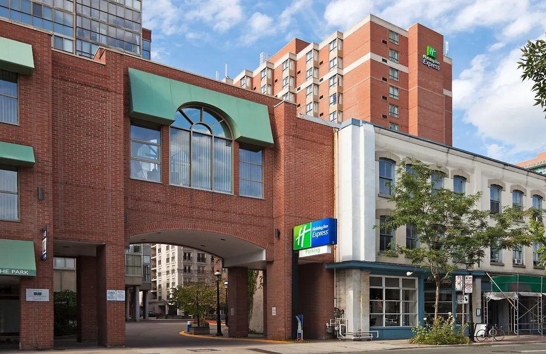 Holiday Inn Express Toronto Downtown By Ihg-1