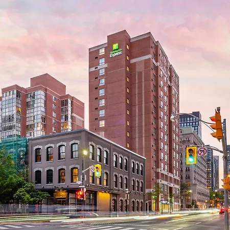 Holiday Inn Express Toronto Downtown By Ihg-2